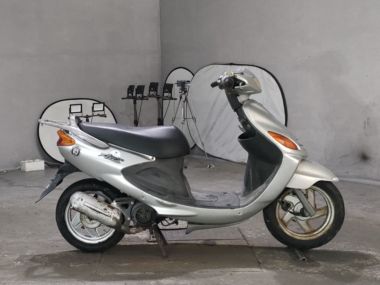 Yamaha Grand Axis100