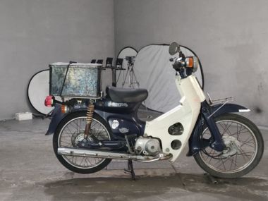 Honda Super Cub90Suupaaderakkusu