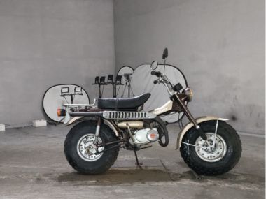 Suzuki VanVan90