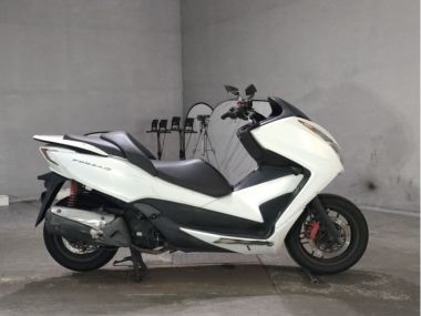 Honda ForzaSi
