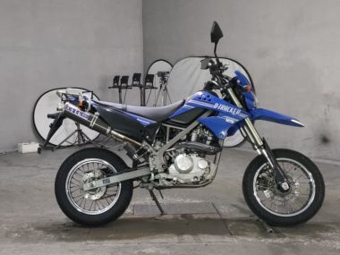 Kawasaki DTorakkaa125
